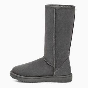 UGG Classic Tall II Boot Grey, size W6
